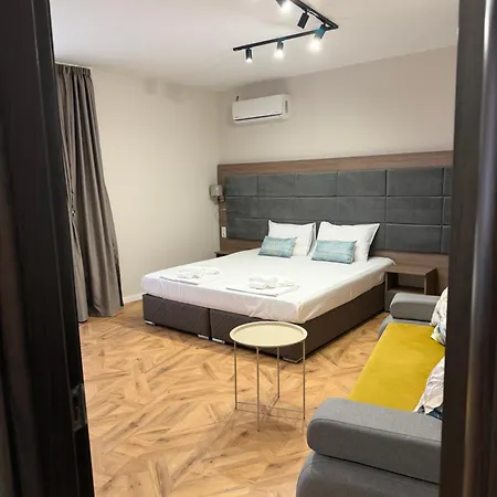 судио диксан Apartamento *